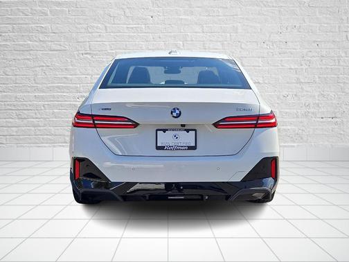 Alpine White 2024 BMW 530 i xDrive
