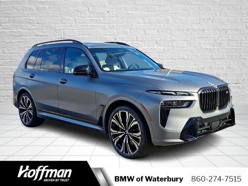 2023 BMW X7 M60i