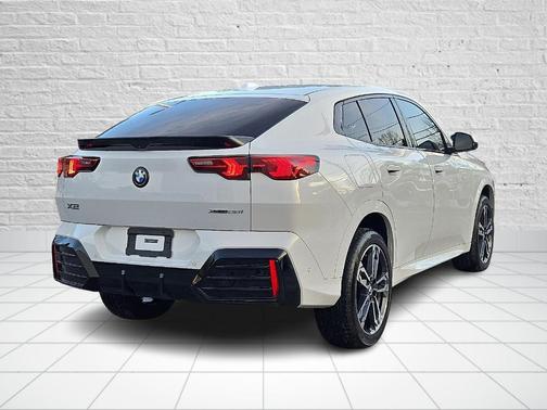 2025 BMW X2 xDrive28i