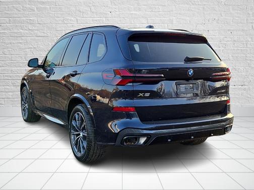 Black Sapphire 2026 BMW X5 xDrive40i