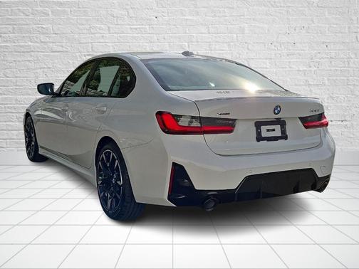 2025 BMW 330 i xDrive