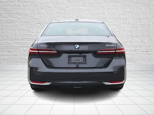 2024 BMW 540 i xDrive