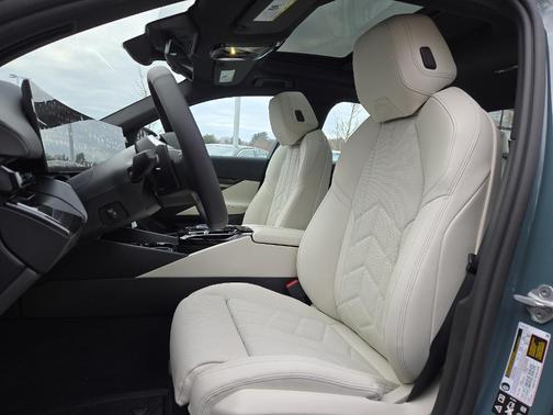2025 BMW 530 i xDrive