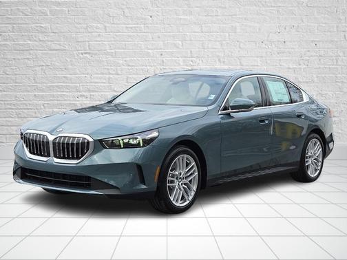 2025 BMW 530 i xDrive