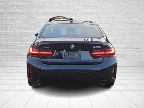 2025 BMW 330 i xDrive