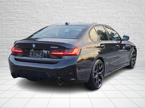 2025 BMW 330 i xDrive