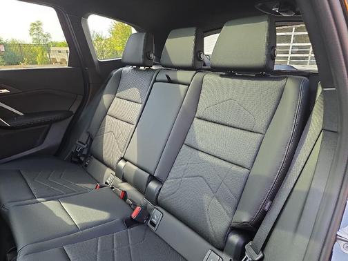 Black Sapphire Metallic 2026 BMW X1 xDrive28i