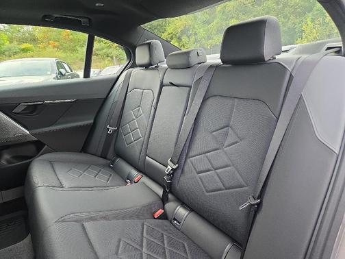 2026 BMW 530 i xDrive