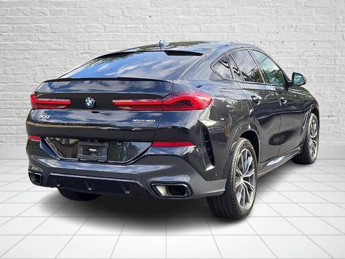 2023 BMW X6 xDrive40i