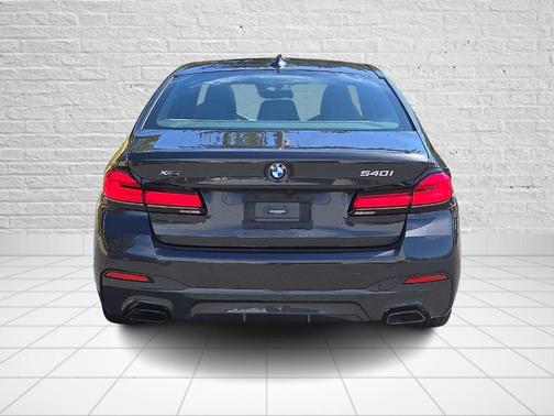 2022 BMW 540 i xDrive