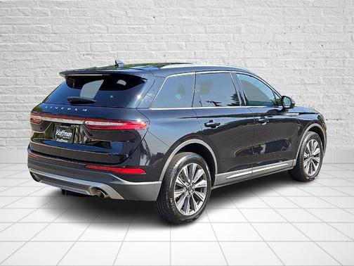 Black Metallic 2022 Lincoln Corsair Reserve