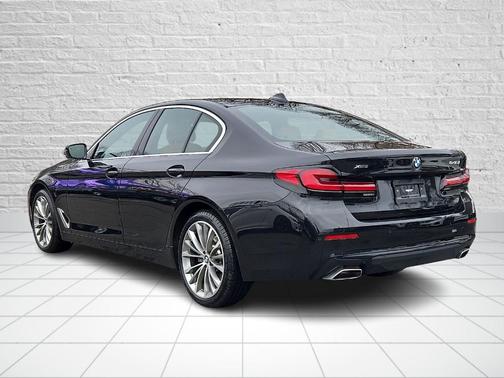 Black Sapphire Metallic 2023 BMW 540 i xDrive
