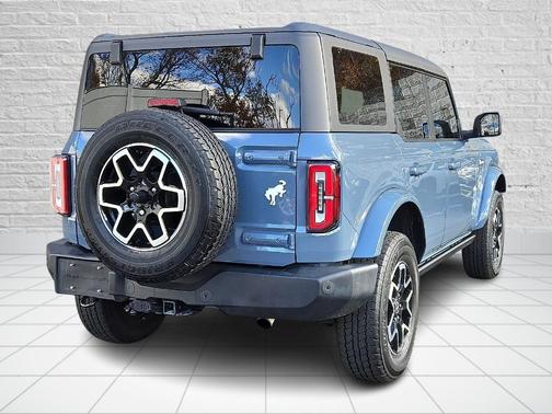 2023 Ford Bronco 