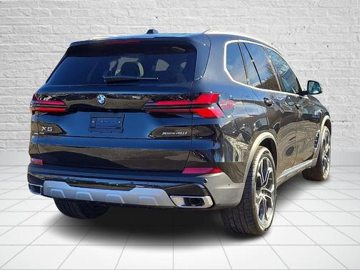 Black Sapphire 2026 BMW X5 xDrive40i