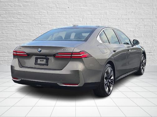 2026 BMW 530 i xDrive