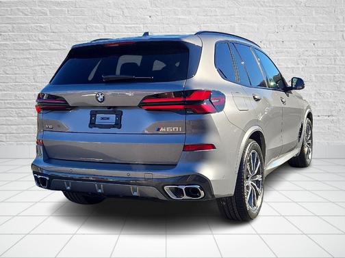 2026 BMW X5 M60i