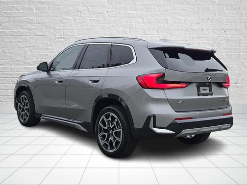 Space Silver 2026 BMW X1 xDrive28i