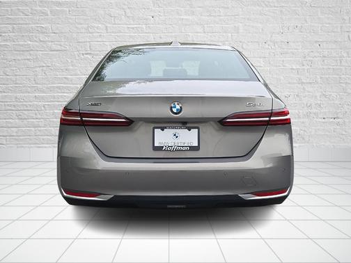 Gray Metallic 2025 BMW 530 i xDrive