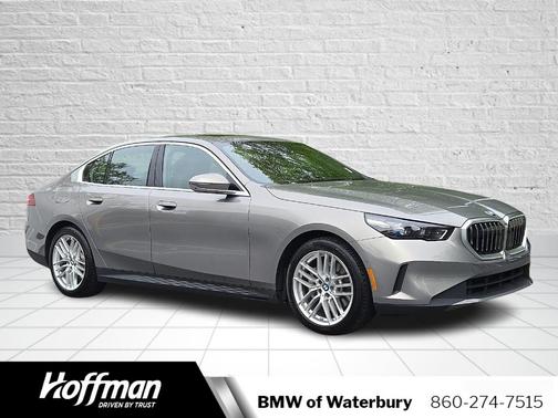 Gray Metallic 2025 BMW 530 i xDrive