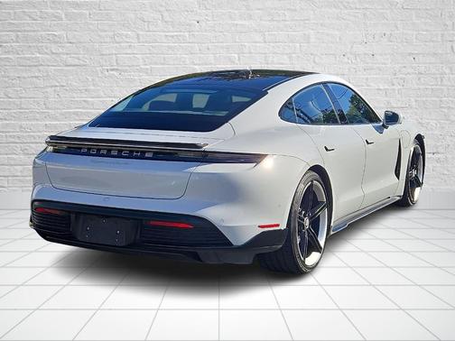 2020 Porsche Taycan Turbo