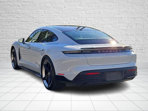 2020 Porsche Taycan Turbo