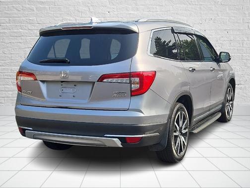 2021 Honda Pilot Touring 8-Passenger