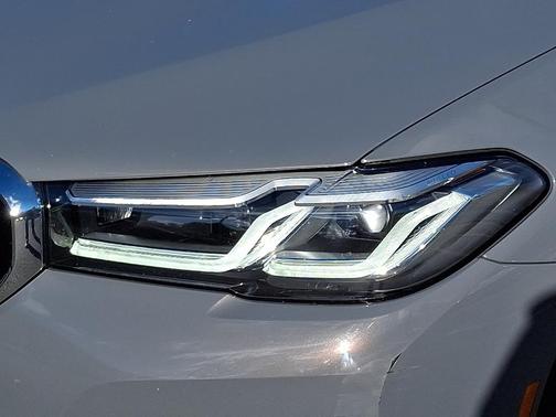 2022 BMW 530 i xDrive