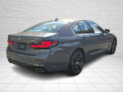 2022 BMW 530 i xDrive