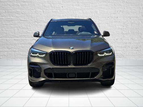Manhattan Green Metallic 2023 BMW X5 xDrive40i