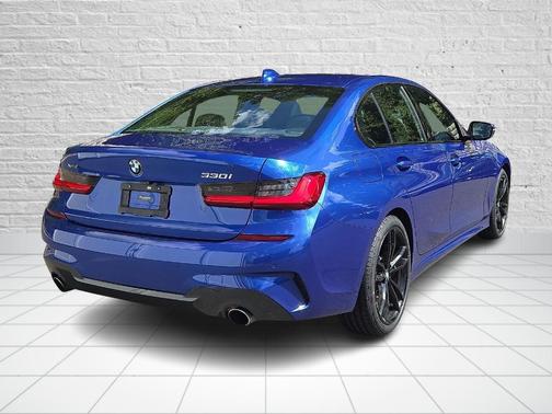 2019 BMW 330 i xDrive