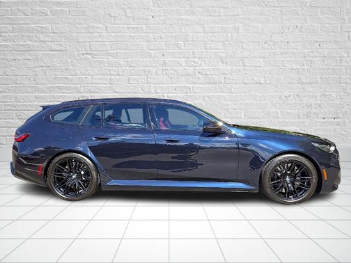 2025 BMW M5 Base