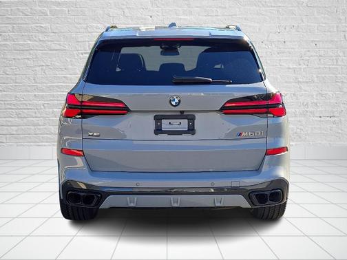 2024 BMW X5 M60i