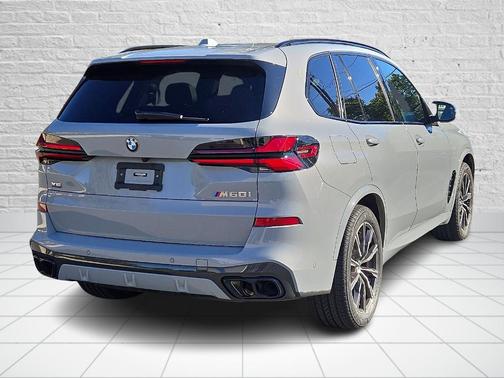 2024 BMW X5 M60i