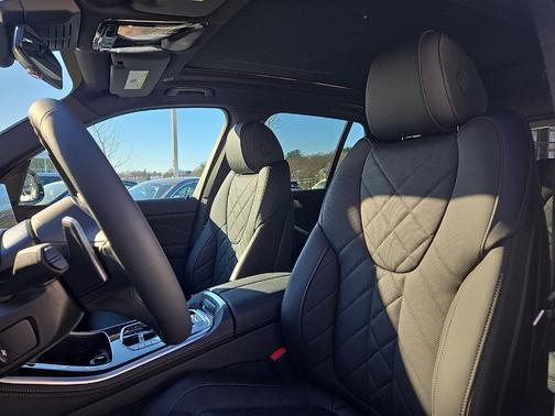 Gray Metallic 2026 BMW X5 xDrive40i