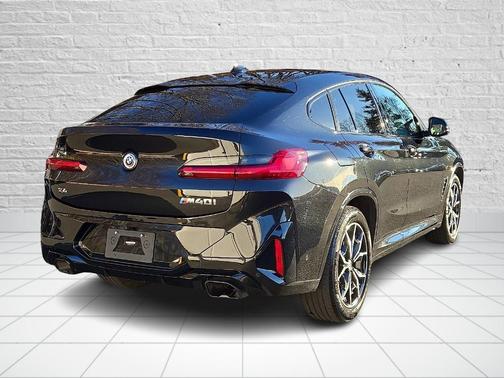 2023 BMW X4 M40i