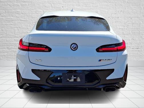 2023 BMW X4 M40i