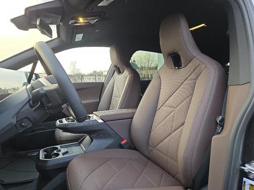 2026 BMW iX xDrive45