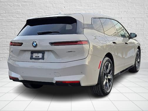 2026 BMW iX xDrive45