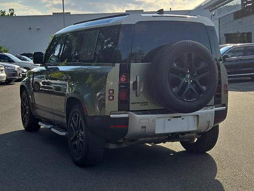 2020 Land Rover Defender 