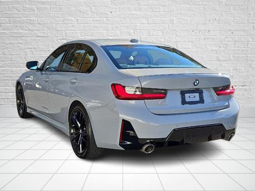 2023 BMW 330 i xDrive