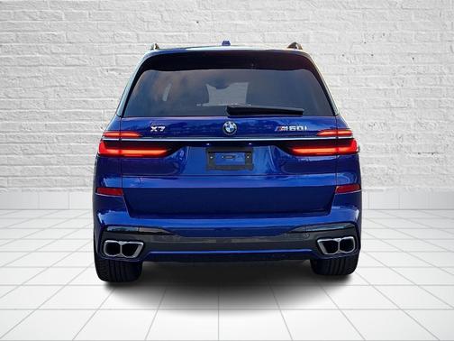 2024 BMW X7 M60i