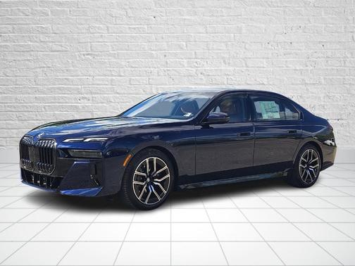 Tanzanite Blue 2026 BMW 740 i xDrive