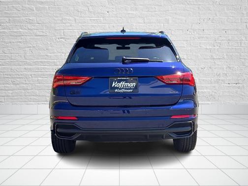 Navarra Blue Metallic 2024 Audi Q3 45 S line Premium