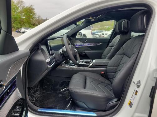 2024 BMW i7 eDrive50