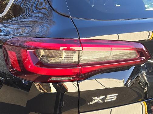 2023 BMW X5 PHEV xDrive45e