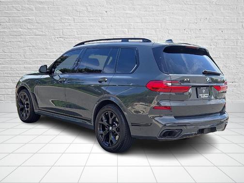 Dravit Gray Metallic 2022 BMW X7 M50i