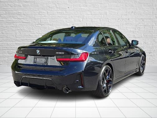 2025 BMW 330 i xDrive