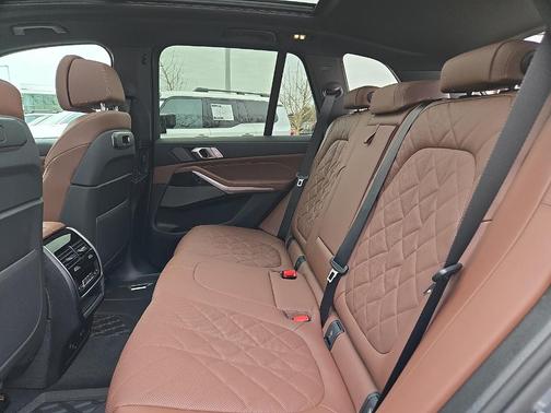 Gray Metallic 2026 BMW X5 xDrive40i