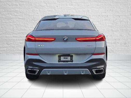 2025 BMW X6 xDrive40i