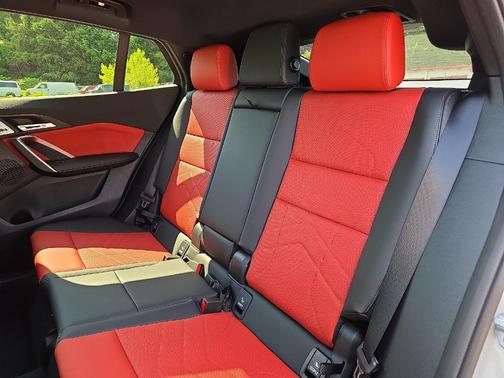 2025 BMW X2 xDrive28i